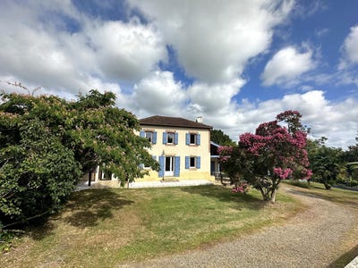 /international/fr/nogaro-midi-pyrenees-310108789015/?lang=th