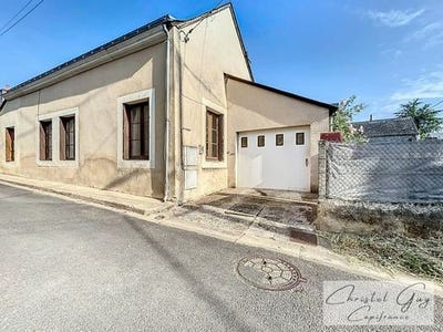 /international/fr/chateau-du-loir-pays-de-la-loire-310100174829/