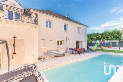 /international/fr/paray-vieille-poste-ile-de-france-310107293532/