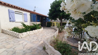 /international/fr/la-palme-languedoc-roussillon-310107217381/?lang=th