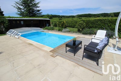 /international/fr/parigny-les-vaux-burgundy-310100136401/