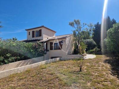/international/fr/salles-d-aude-languedoc-roussillon-310106403056/