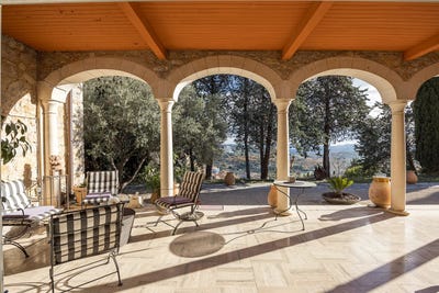 /international/fr/seillans-hh-15186188-seillans-provence-alpes-cote-d-azur-310100957527/?lang=id