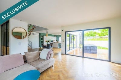 /international/fr/roussy-le-village-lorraine-310108313713/
