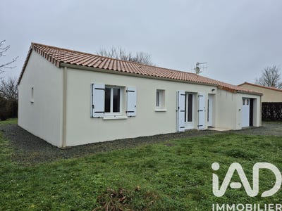 /international/fr/la-creche-calais-310107411889/