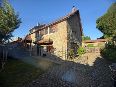 /international/fr/2-rue-bonaparte-thoisy-le-desert-burgundy-310108785047/