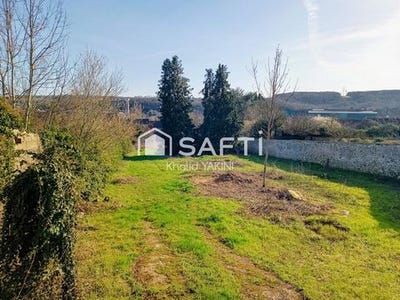 /international/fr/bennecourt-ile-de-france-310106020712/