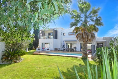 /international/fr/castelnau-le-lez-languedoc-roussillon-310107921692/