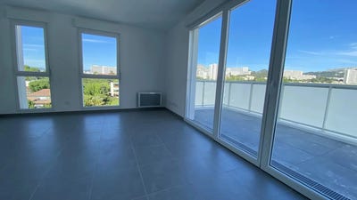 /international/fr/marseille-9eme-bouches-du-rhone-310109150723/