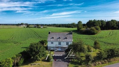 /international/fr/plouvara-brittany-310102809199/
