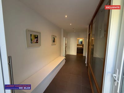 /international/fr/aix-en-provence-provence-alpes-cote-d-azur-310106082499/