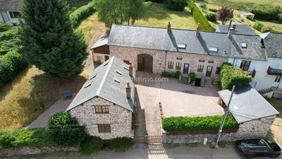 /international/fr/moux-en-morvan-burgundy-310108677115/