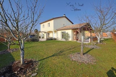/international/fr/la-chapelle-de-guinchay-burgundy-310099146933/
