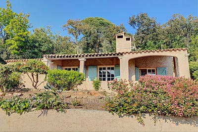 /international/fr/grimaud-provence-alpes-cote-d-azur-310109131193/