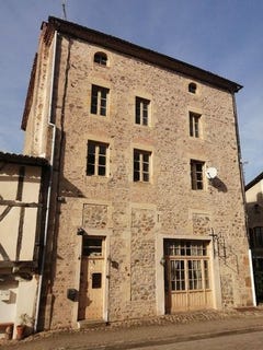 /international/fr/saint-germain-de-confolens-charente-120083606925/?lang=th