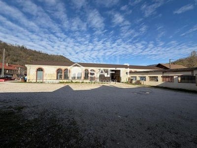 /international/fr/saint-geoire-en-valdaine-rhone-310106597606/