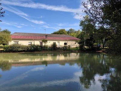 /international/fr/chalais-aquitaine-310103221419/