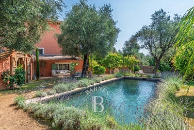 /international/fr/grasse-provence-alpes-cote-d-azur-310109122940/