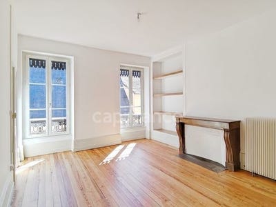 /international/fr/chalon-sur-saone-burgundy-310099624687/