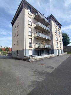 /international/fr/laval-pays-de-la-loire-310105773930/