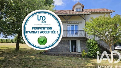 /international/fr/saint-etienne-de-maurs-auvergne-310108598690/