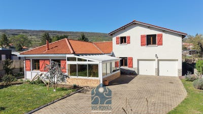 /international/fr/saint-amant-tallende-auvergne-310107240158/
