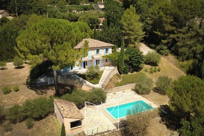 /international/fr/lorgues-provence-alpes-cote-d-azur-310101533821/