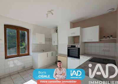 /international/fr/le-chambon-feugerolles-rhone-310108111864/