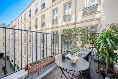 /international/fr/rue-du-faubourg-montmartre-paris-ile-de-france-310097922288/