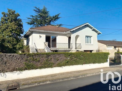 /international/fr/terrasson-lavilledieu-aquitaine-310097872939/
