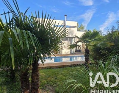 /international/fr/parigne-le-polin-pays-de-la-loire-310108513003/