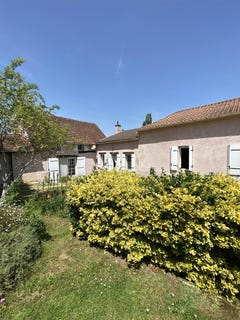 /international/fr/saint-julien-de-crempse-aquitaine-310100660816/?lang=en