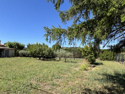 /international/fr/pernes-les-fontaines-provence-alpes-cote-d-azur-310103008150/