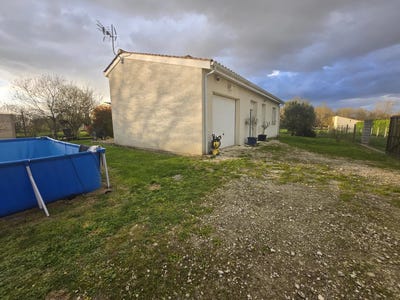 /international/fr/campugnan-aquitaine-310106490125/