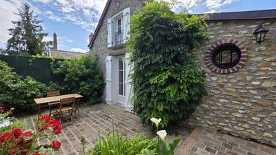 /international/fr/ablis-ile-de-france-310109019927/