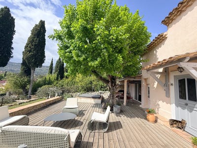 /international/fr/peymeinade-provence-alpes-cote-d-azur-310109176954/