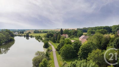 /international/fr/ray-sur-saone-franche-comte-310106484052/