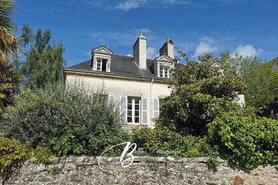 /international/fr/auray-brittany-310107906252/