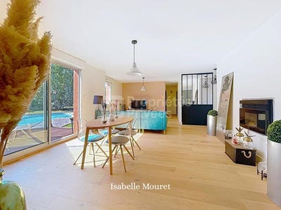 /international/fr/castelnau-d-estretefonds-midi-pyrenees-310110075840/