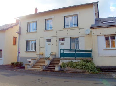 /international/fr/messeix-auvergne-310107068657/