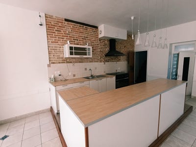 /international/fr/vallon-sur-gee-pays-de-la-loire-310105299425/