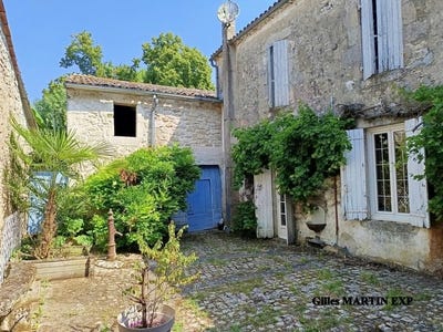 /international/fr/saint-meard-de-gurcon-aquitaine-310109175479/