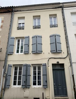 /international/fr/agen-aquitaine-310098372407/