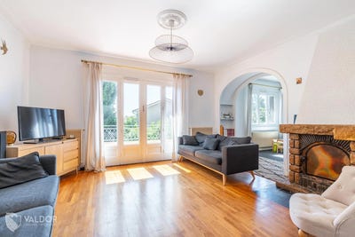 /international/fr/amberieux-en-dombes-lorraine-310099618135/