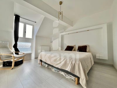 /international/fr/rives-rhone-310096476200/