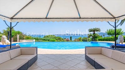 /international/fr/grimaud-provence-alpes-cote-d-azur-310109201517/