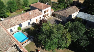 /international/fr/villebois-lavalette-charente-310110393654/
