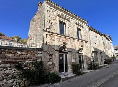 /international/fr/penne-dagenais-aquitaine-120080481847/?lang=en