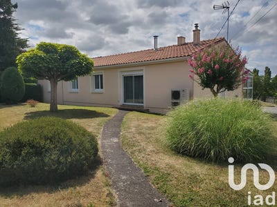 /international/fr/la-chataigneraie-pays-de-la-loire-310101323535/