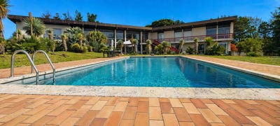 /international/fr/roquefort-languedoc-roussillon-310107967006/